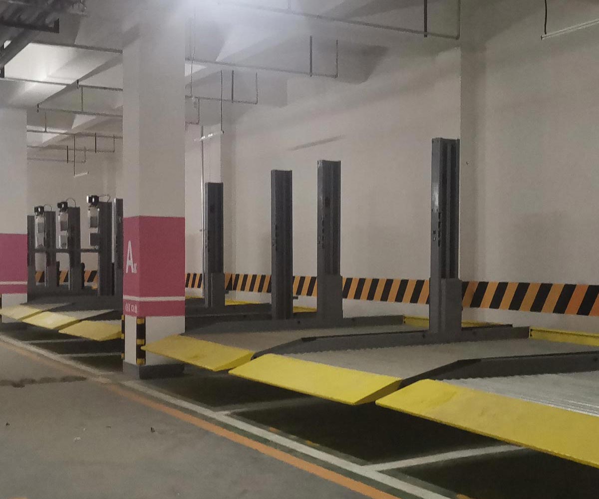 九龙县双层简易升降机械停车场过验收